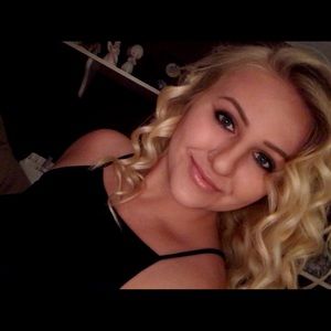 Meet your Posher, Ashleigh